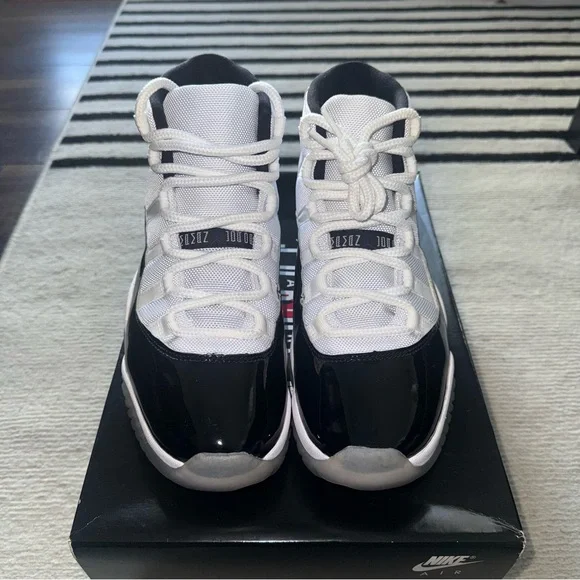 Air Jordan 11 in Concord colorway. Men’s size 8. Released in 2018 - Picture 1 of 9